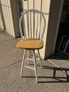 Swivel Bar Stool