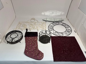 lot 31 image: Lot of Home Decor