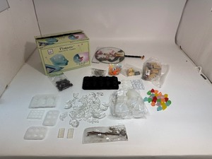 lot 35 image: Lot of Craft Items
