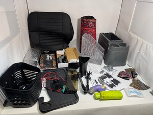 lot 36 image: Car Items & Electric Scissors