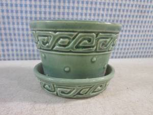 lot 64 image: (FS) Vintage McCoy Green Glazed Pot...