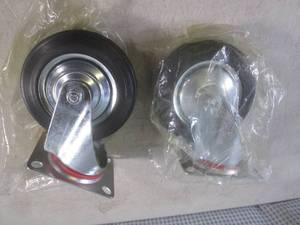lot 102 image: (BSB) 2 New Heavy-Duty 6 Swivel Ca...