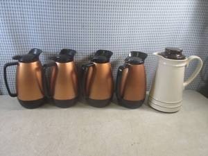 lot 209 image: (BSB) 4 Thermo-Serve Insulated Coff...