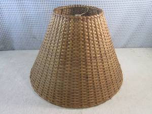 lot 138 image: (EW3) Vintage Hand-Woven Rattan Lam...