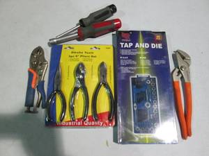 lot 14 image: 40pc Tap and Die set, 3pc tool set,...