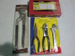 lot 15 image: 407pc Universal o-ring assortment k...