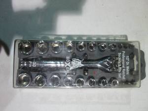 lot 26 image: 12in Drive Professional Ratchet an...