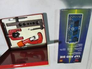 lot 37 image: Heavy duty flaring tool in case plu...