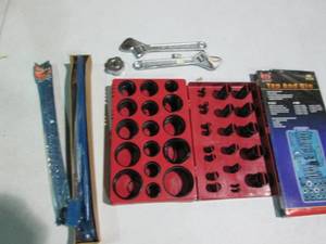 lot 72 image: 407pc Universal I-ring assortment k...