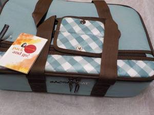 lot 46 image: Rachael Ray Pack and go...