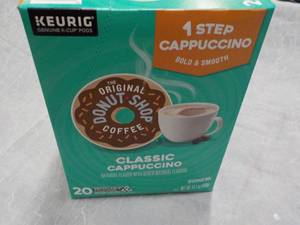 lot 49 image: Keurig Classic Cappuccino 20 Pods B...