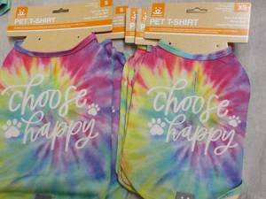 lot 92 image: 5 Pet T-shirts size XS and S...