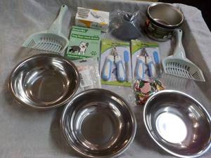 lot 104 image: Pet Products...