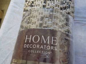 lot 147 image: Home Decorators Rhapsody 6 ft 7 x ...