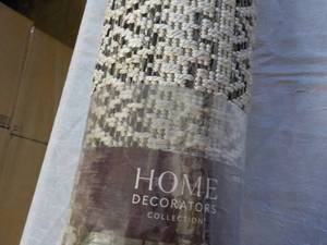 lot 150 image: Home Decorators Rhapsody 6 ft 7 x ...