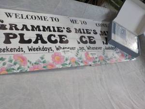 lot 182 image: Grammies Signs...
