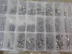 lot 227 image: 540 piece Kit...