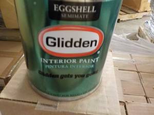 lot 305 image: 10 qts Glidden Paint - choice of Wa...