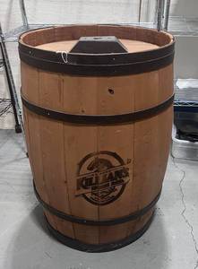 lot 32 image: Liquor Store Killians Barrell Display
