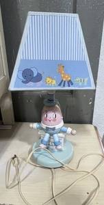 lot 27 image: Vintage Humpty Dumpty Wooden Lamp