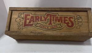 lot 70 image: Nice 12 Wooden Box Slide Lid