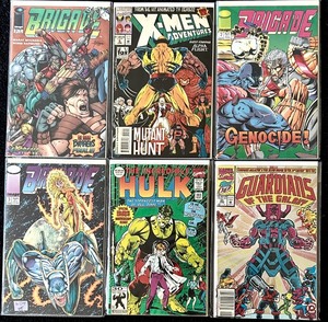 lot 174C image: BD - Collection of 6 Assorted Comic Books in Plastic Covers