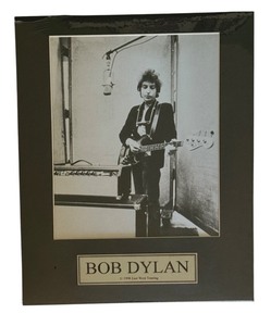 lot 50J image: BD - Bob Dylan 1998 East West Touring Framed Photo Print