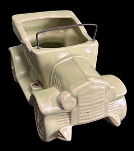 lot 317H image: BD - Vintage McCoy 1950s Light Green Convertible Car Planter