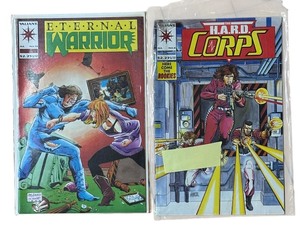 lot 163P image: CB - Collection of 8 Assorted Comic Books Including Astro City, Eternal Warrior, Hard Corps and More