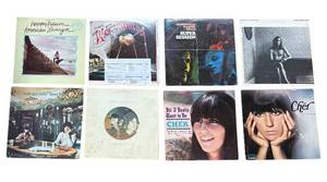 lot 53P image: RB - Collection of 8 Vinyl Record Albums Including Cher, Jeff Wayne, Chris Smither and More
