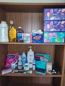 lot 62 image: Personal Care Items Lot 2