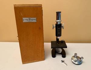 lot 45 image: Student Microscope Yotugi Co. Tokyo