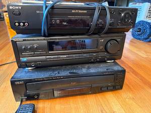 lot 79 image: Technics Stereo Receiver, Sony VCR and TEAC Compact Disc Multi Player