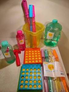lot 26 image: Lot of Kids Outdoor Toys
