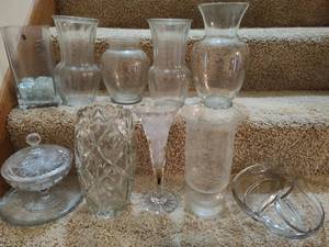 lot 77 image: Assorted Large Glass and Crystal Vases and more