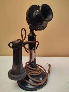 lot 22 image: Antique Candlestick Desk Phone