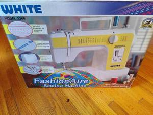 lot 15 image: White Brand Model 2360 FashionAire Sewing Machine