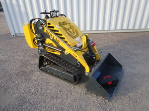 lot 3 image: SDLANCH SDLL50 Ride on Skid Steer