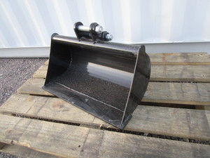 lot 32 image: SDLANCH 23 Mini Excavator Bucket