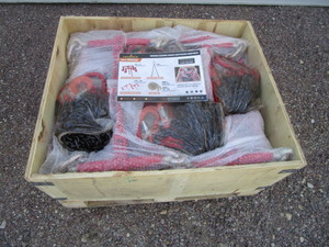 lot 78 image: Wolverine Box of RiggingBinding ChainSuspension Equipment (see full lot description for Items & quantities)