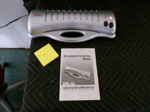 lot 48 image: Dowell desktop A4 Laminator