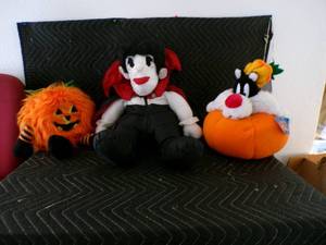 lot 53 image: Lot of 3 Adorable Plush Halloween Stuffed Characters