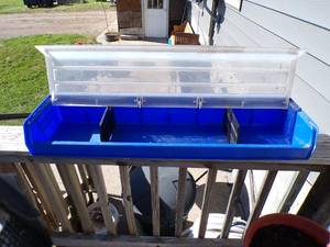 lot 18 image: 2 - Plastic Organizing Bens