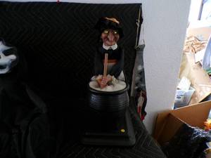 lot 57 image: Lot of 4 Halloween Decorations