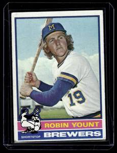 lot 133 image: Robin Yount 2nd Year   1976 Topps #316 Milwaukee Brewers Baseball Card