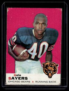 lot 45 image: Gale Sayers   1969 Topps #75 Chicago Bears Football Card
