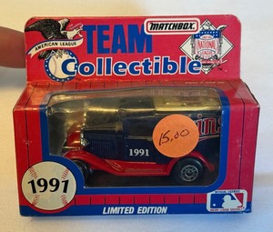 lot 58B image: Minnesota Twins 1991 Diecast Matchbox Truck