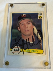 lot 61B image: Kent Hrbek Auto RC 1982 Donruss 557 On Card Signed Rookie Card Minnesota Twins