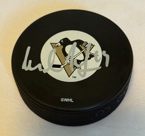 lot 92B image: Milan Kraft Signed Pittsburgh Penguines Official NHL Hockey Puck