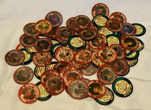 lot 117A image: 1992 7-11 Kirby Puckett Dozens of 1992 7-11 Super Star Actuon Coin Discs #18 Minnesota Twins Baseball